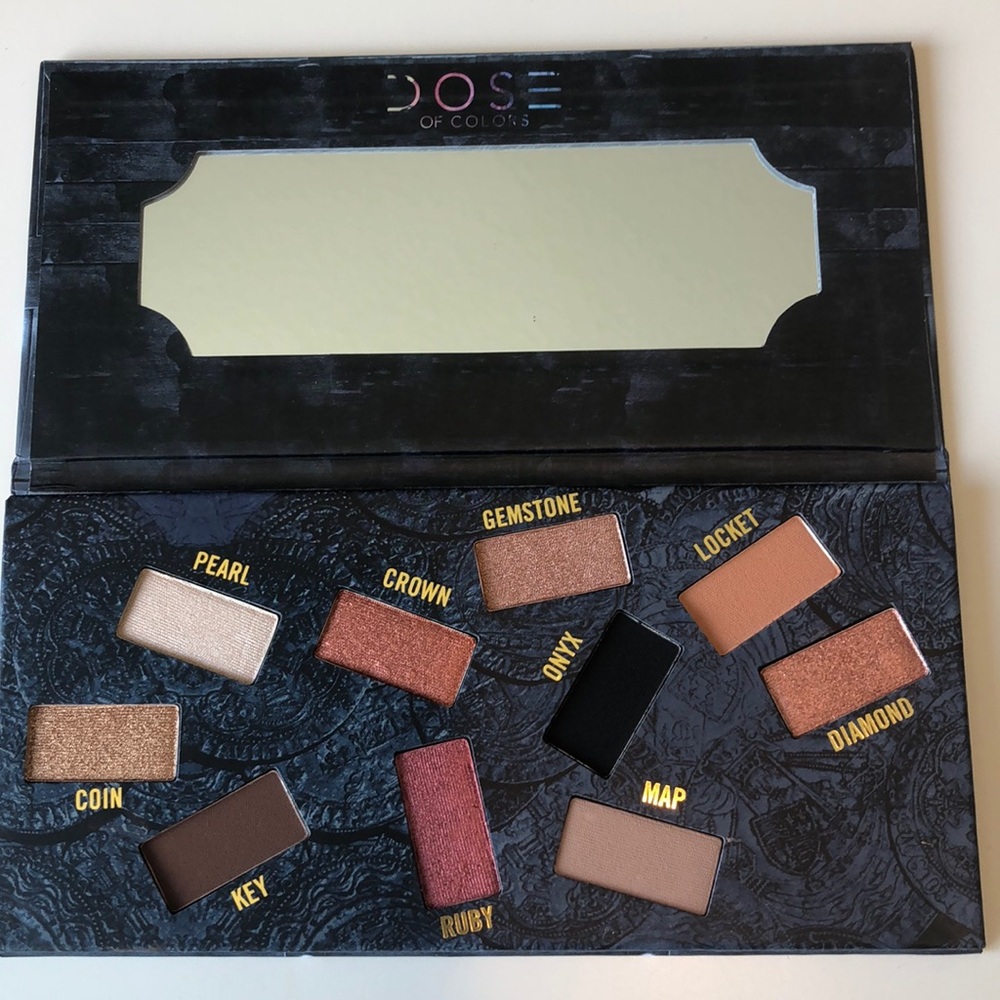 Dose of colors hidden treasures palette